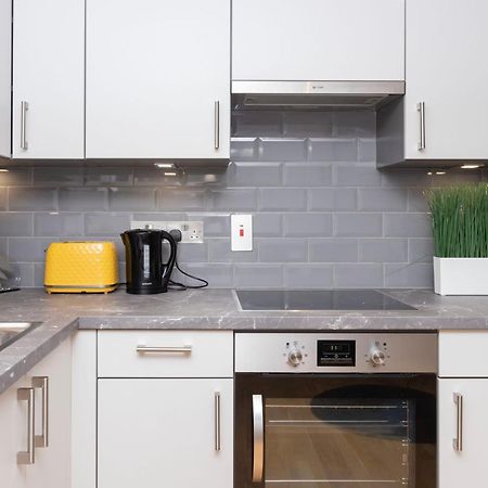 Cosy Ground Floor Apartment Лондон Экстерьер фото